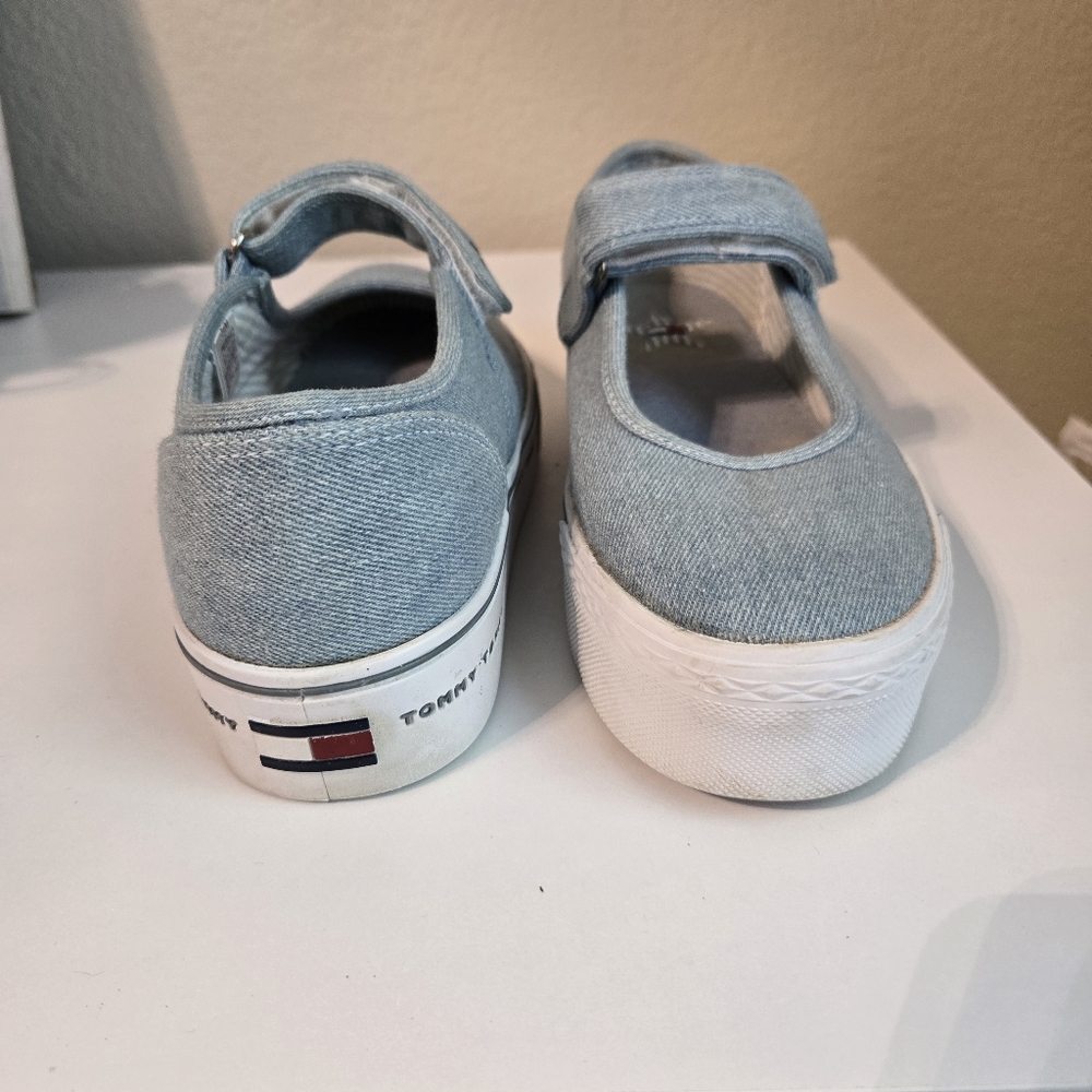 RARE TOMMY HILFIGER VELCRO DENIM MARY JANES